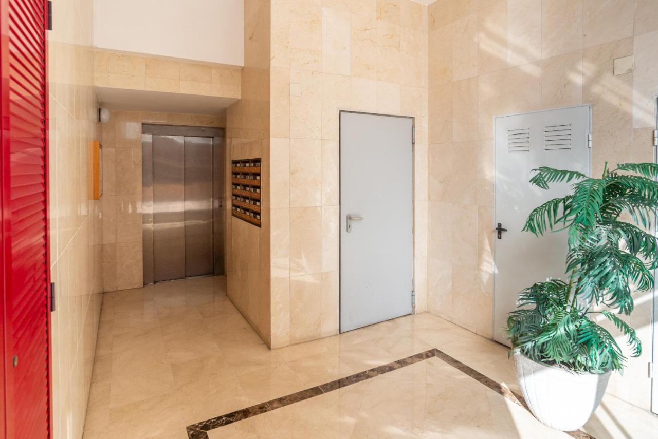 Apartamento Con Parking Puerto Nuevo 8 Malaga Exterior photo